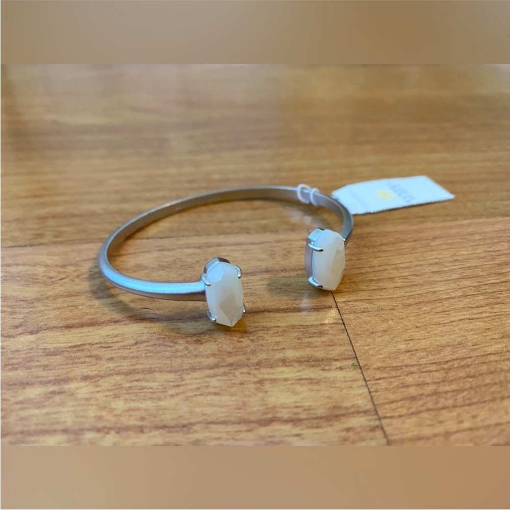 Kendra Scott Edie Cuff - Picture 4 of 7